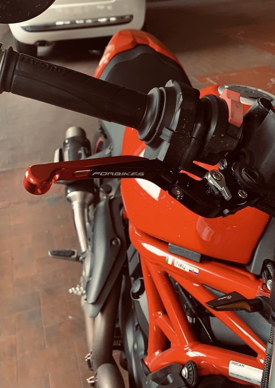 49391481-3D68-45C9-8EA4-26FD72FABB3B