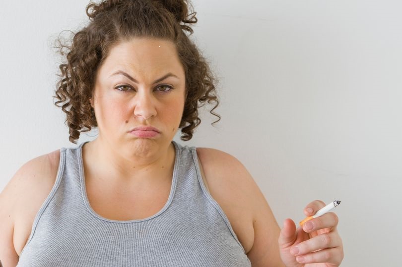 Woman-with-cigarette-and-beer-3967305987-2.jpg