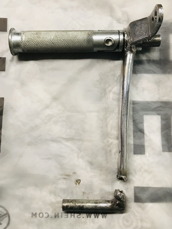 390DE210-368C-4F22-921F-E41F31A1773E