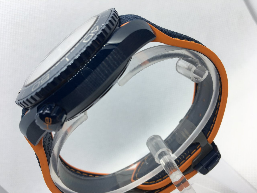 DBDD486A-B571-4906-A3D8-DE4153940F59