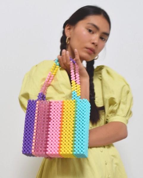 56A6C28B-7538-45D7-BFB9-437D1E64C671