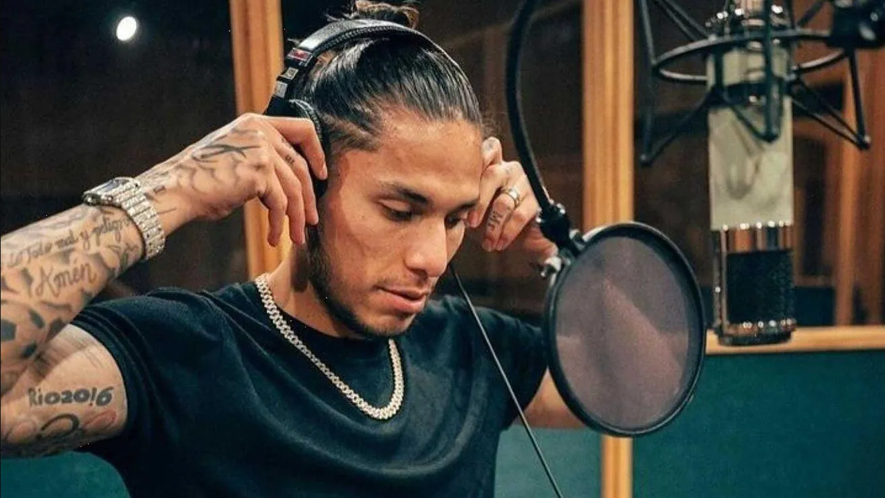 ¿Carlos Salcedo, el nuevo Santa Fe Klan?, el “Titán” estrena canción de rap