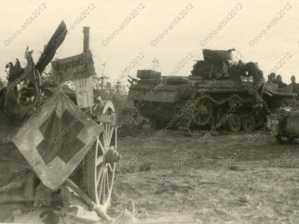 Foto, Panzer-Kompanie 313, zerstörter Panzer, Ei