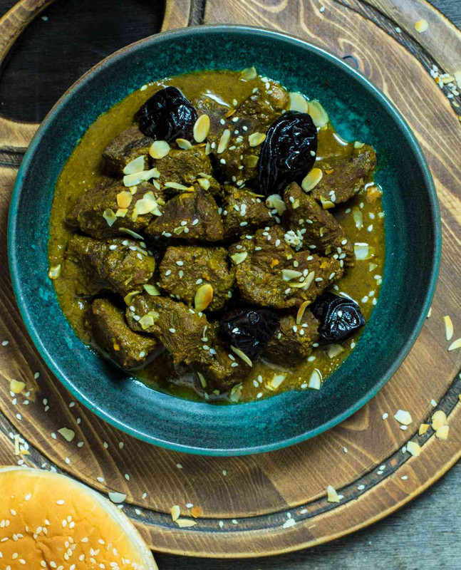 հորթի միսը սալորաչրով