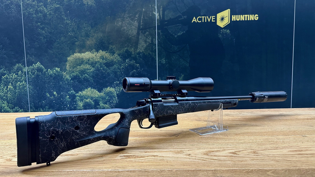 Bergara-B14-Thumbhole-mit-Minox