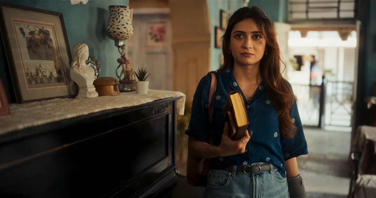 Mohrey (2024) Season 1 [Hindi] WebRip 480p, 720p ESub - Complete Screenshot