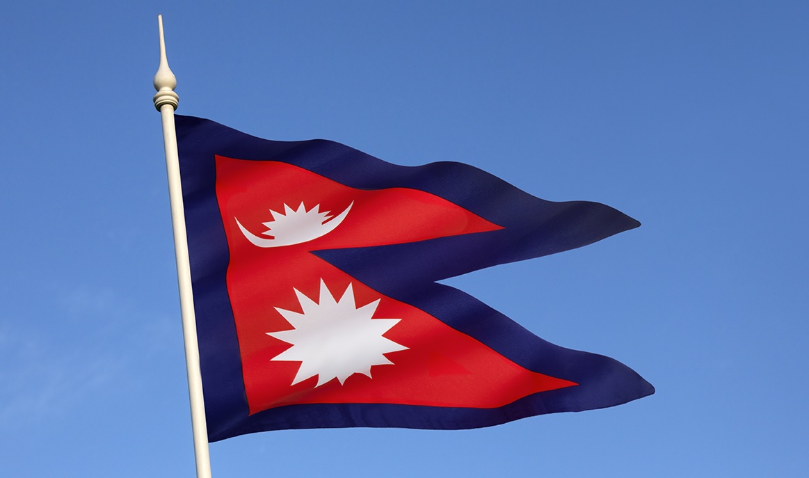 Bendera Nepal (bergerpaints.com)