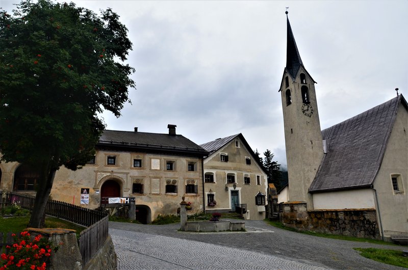 GUARDA-7-9-2019 - Suiza y sus pueblos-2019 (104)