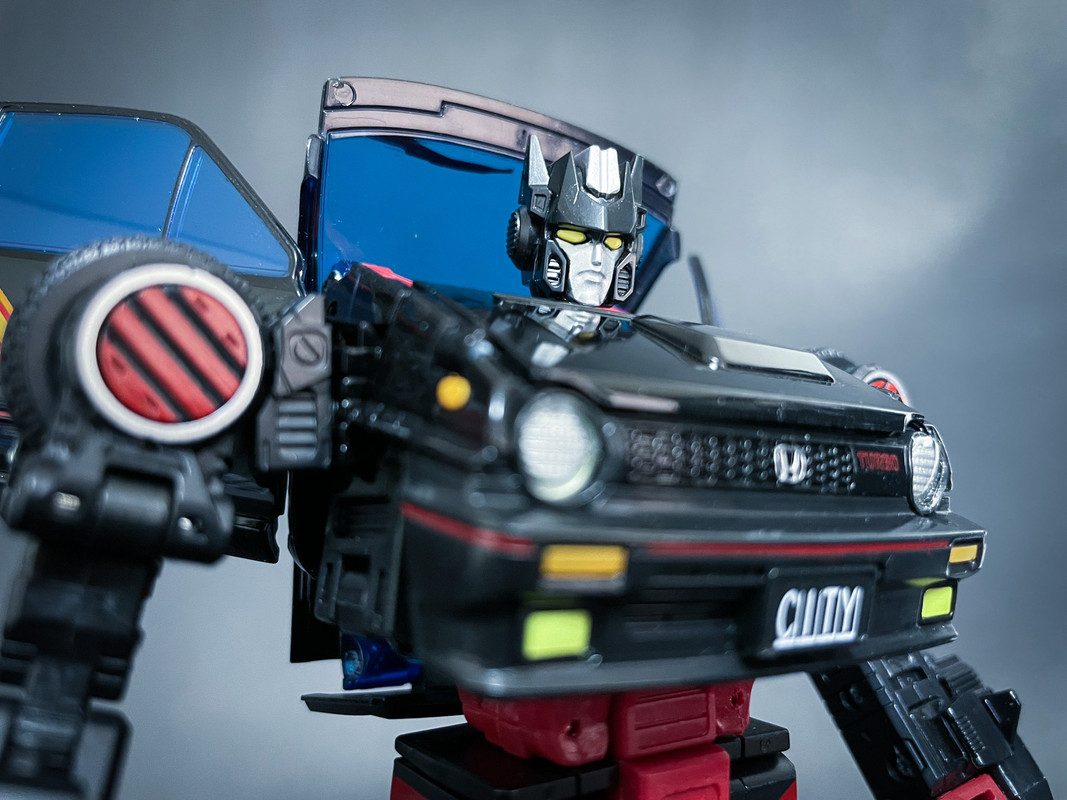 Masterpiece-MP-53B-Dia-Burnout-02