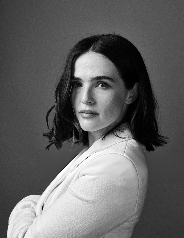 Zoey Deutch 007