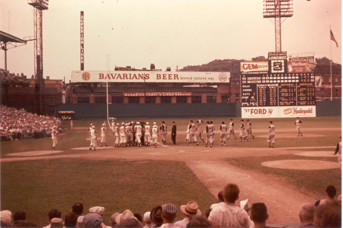 1957-Crosley-Field.jpg