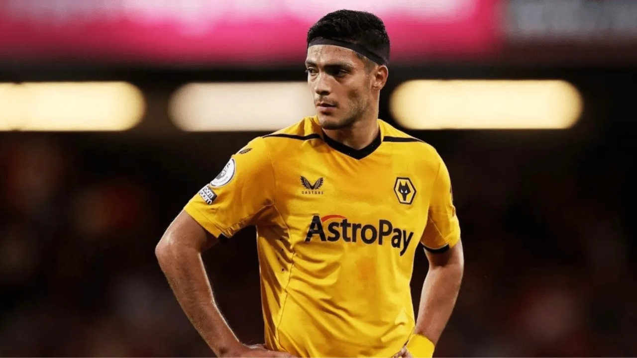 ¿Raúl Jiménez fuera de Wolverhampton?, ¿dónde jugará la siguiente temporada?