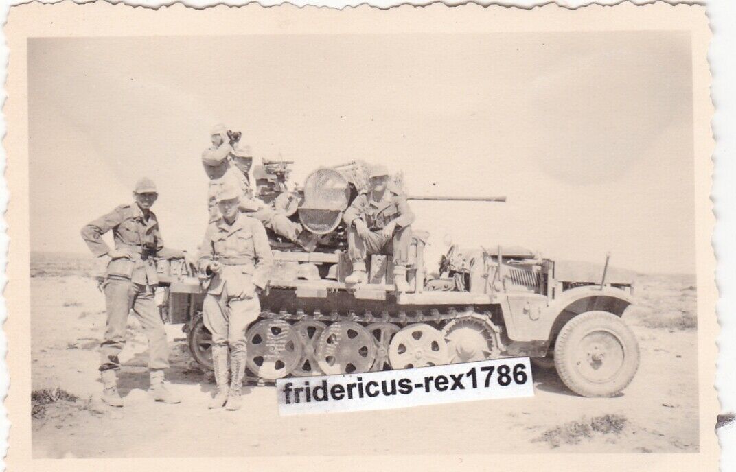 Foto Südfront Afrika DAK Panzerjäger SdKfz Flak im Erdkampf