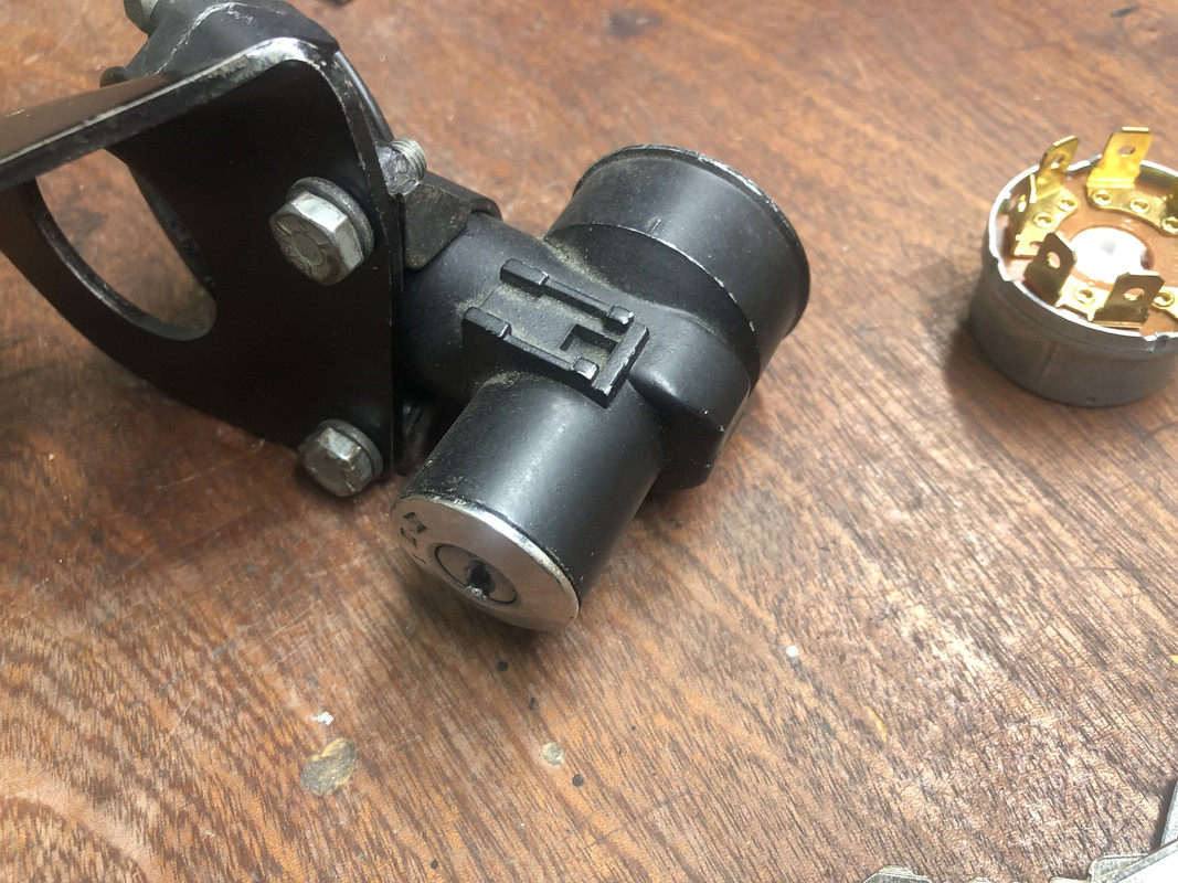 8B8B42C3-7EC5-4861-8CF3-71E3AFE9D94D