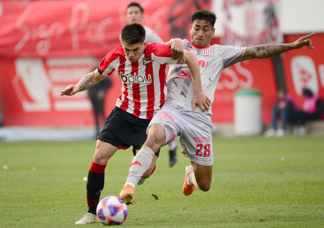Union Santa Fe vs Estudiantes, 07h15 ngày 15/07