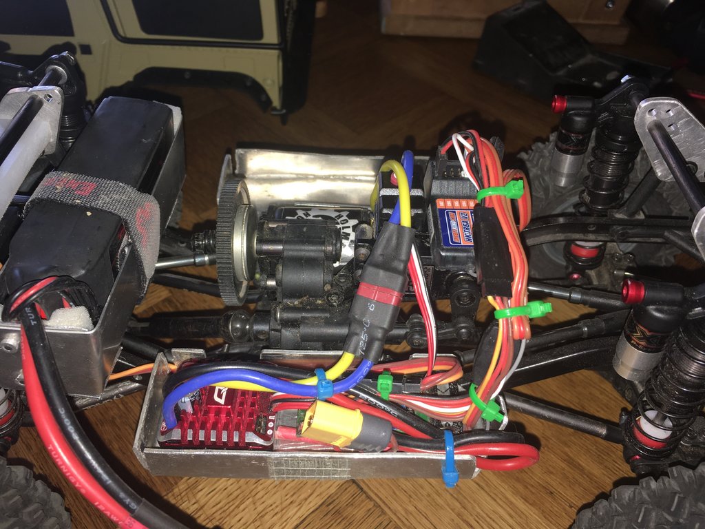 Scx10 Hummer H1 - Page 5 C710-B9-A8-DD01-450-A-B0-D9-DC2-B85-B8-B63-D