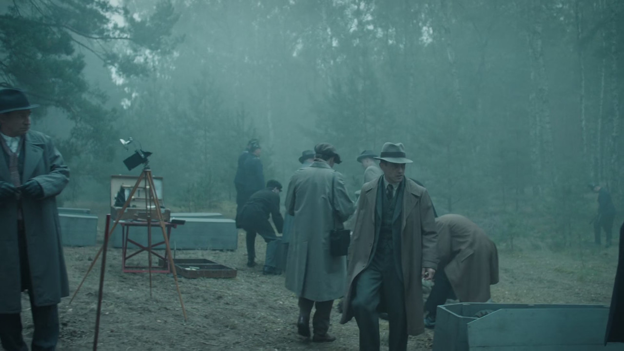 Babylon Berlin (2017) - S02E01 - Episode 1 (1080p NF WEB-DL x265