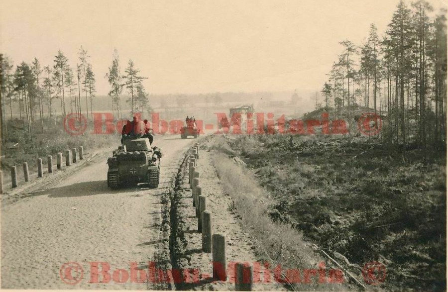 Фотографии из альбома немецкого танкиста 6 Pz.Div (7)