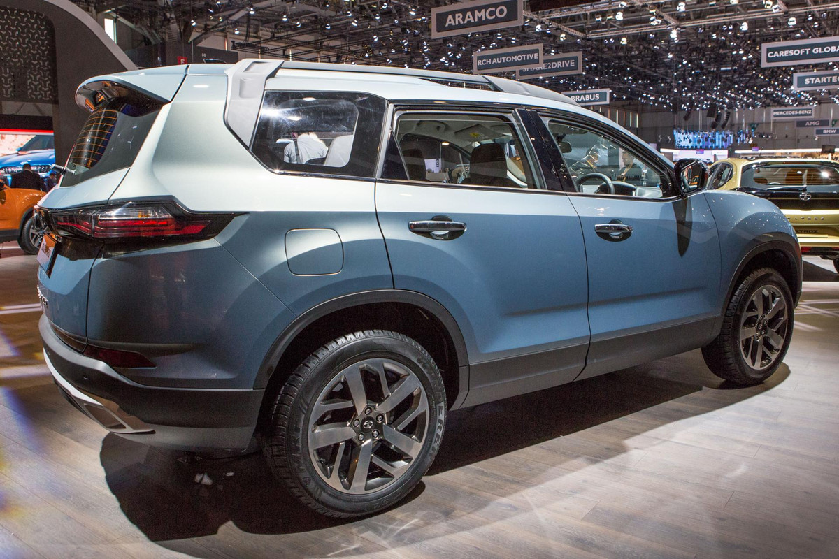 Tata Buzzard Geneva Edition (6)