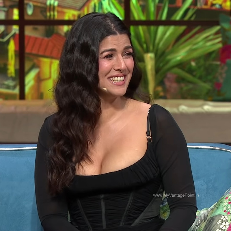 nimrat-kaur-hot-in-the-kapil-sharma-show-promoting-dasvi-2022