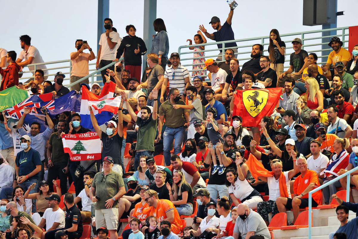 [Imagen: f1-gp-qatar-sabato-176.jpg]