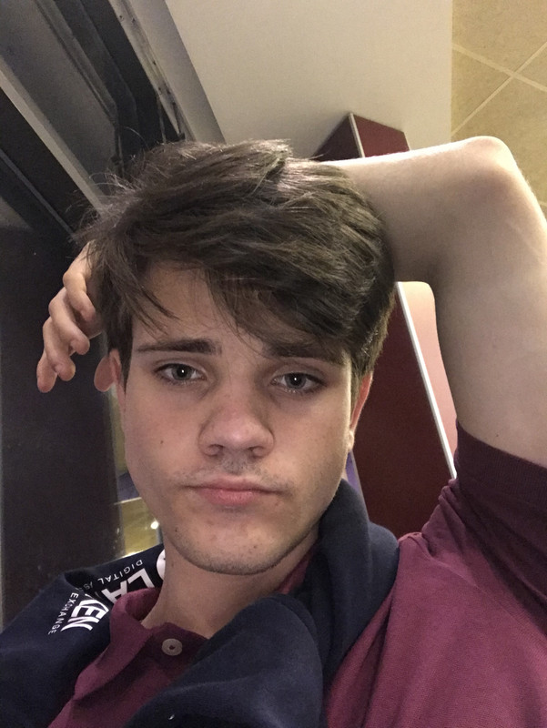 EFE307D9-2B37-462B-9AD8-331F568A6456