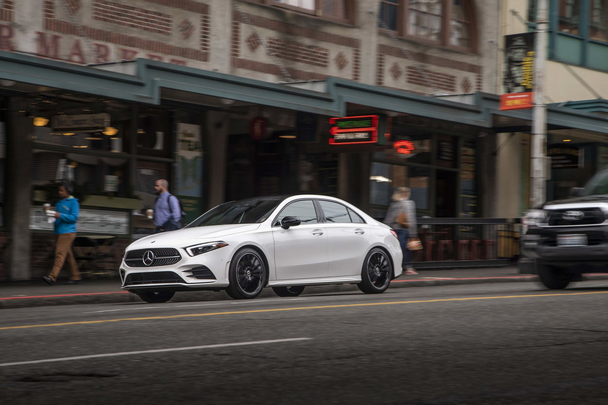 2019 Mercedes-Benz A-Class sedan (23)