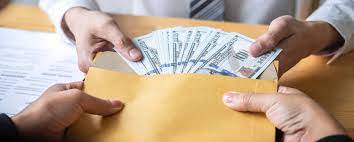 Detienen a un hombre por pedir sobornos a cambio de subir de puesto