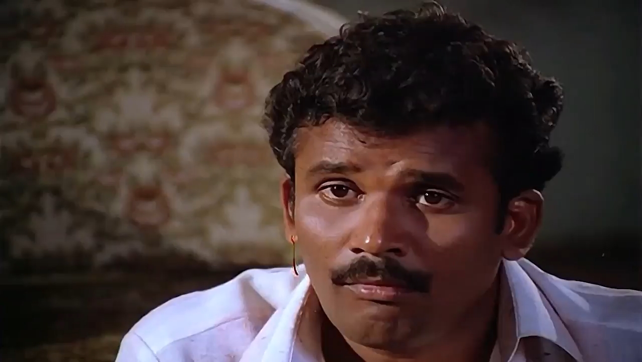 Karagattakaran 1989 WebRip [Tamil] 480p 720p Screenshot