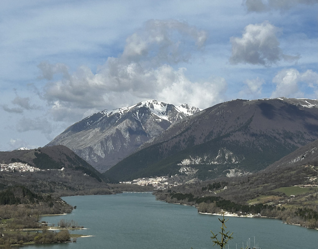 2B20BE6A-4FF6-46F9-B24E-4B14DF4E8B1F