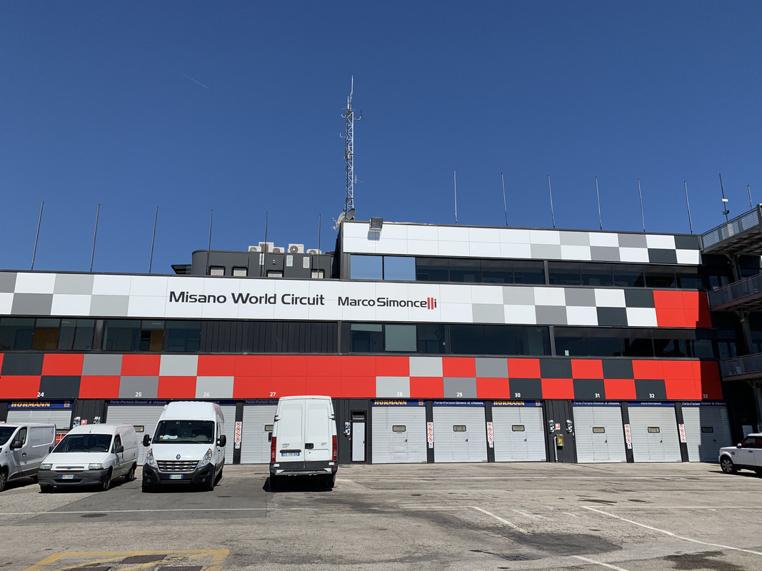 CD1BBBF9-2B84-414F-B97F-F2F7D202AF67