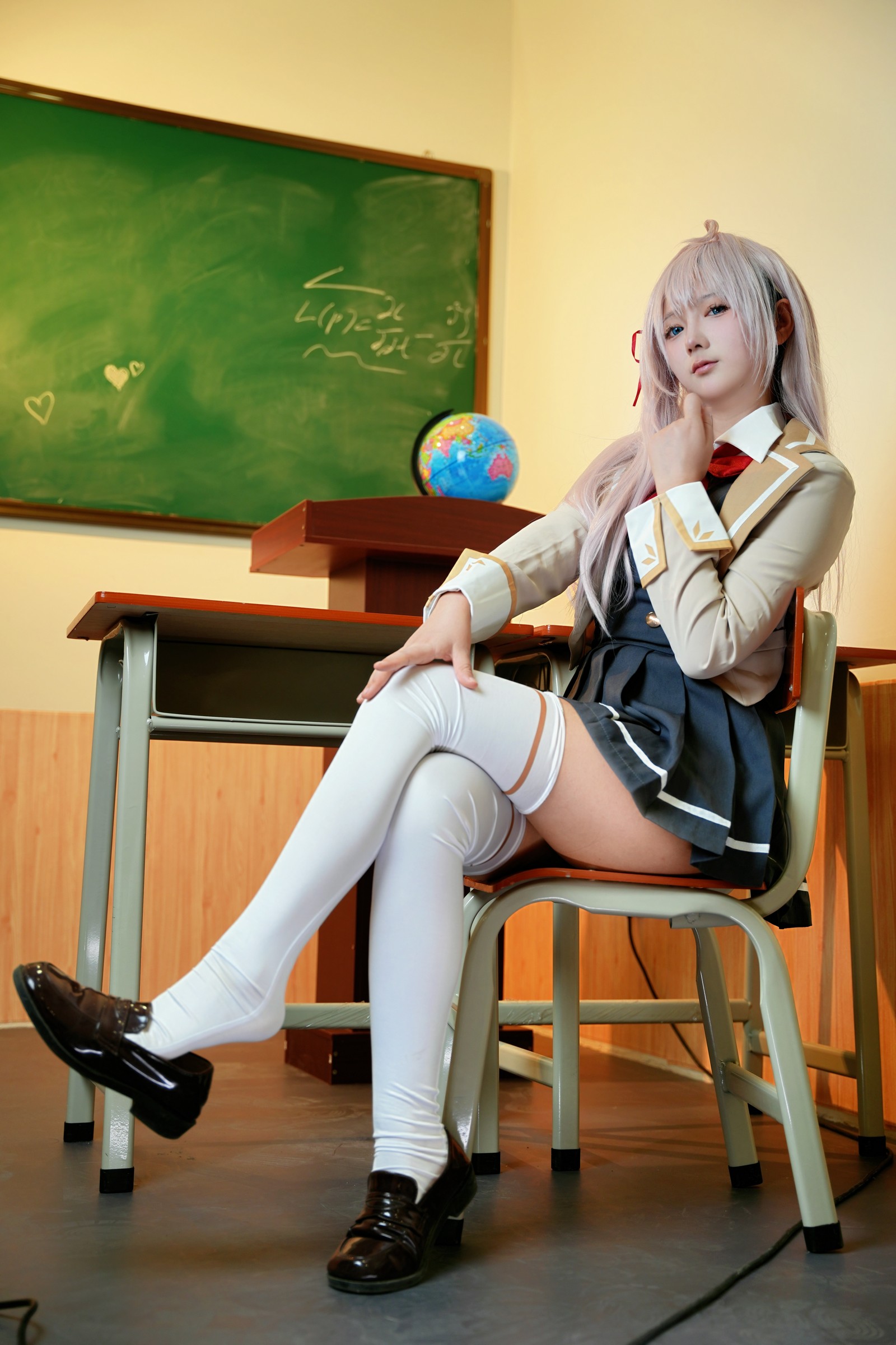 喜欢爱理吗写真集：邻座艾莉同学俄语羞涩系列高清套图（30P-136.1M）插图5