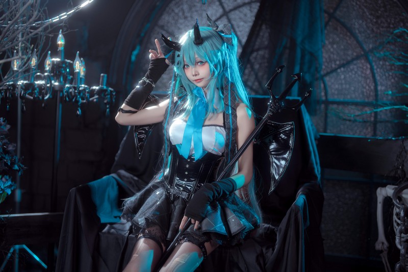 艾西Aiwest 初音未来小恶魔Cosplay写真图集 Miku恶魔主题高清图集 26P (157.7M)插图3