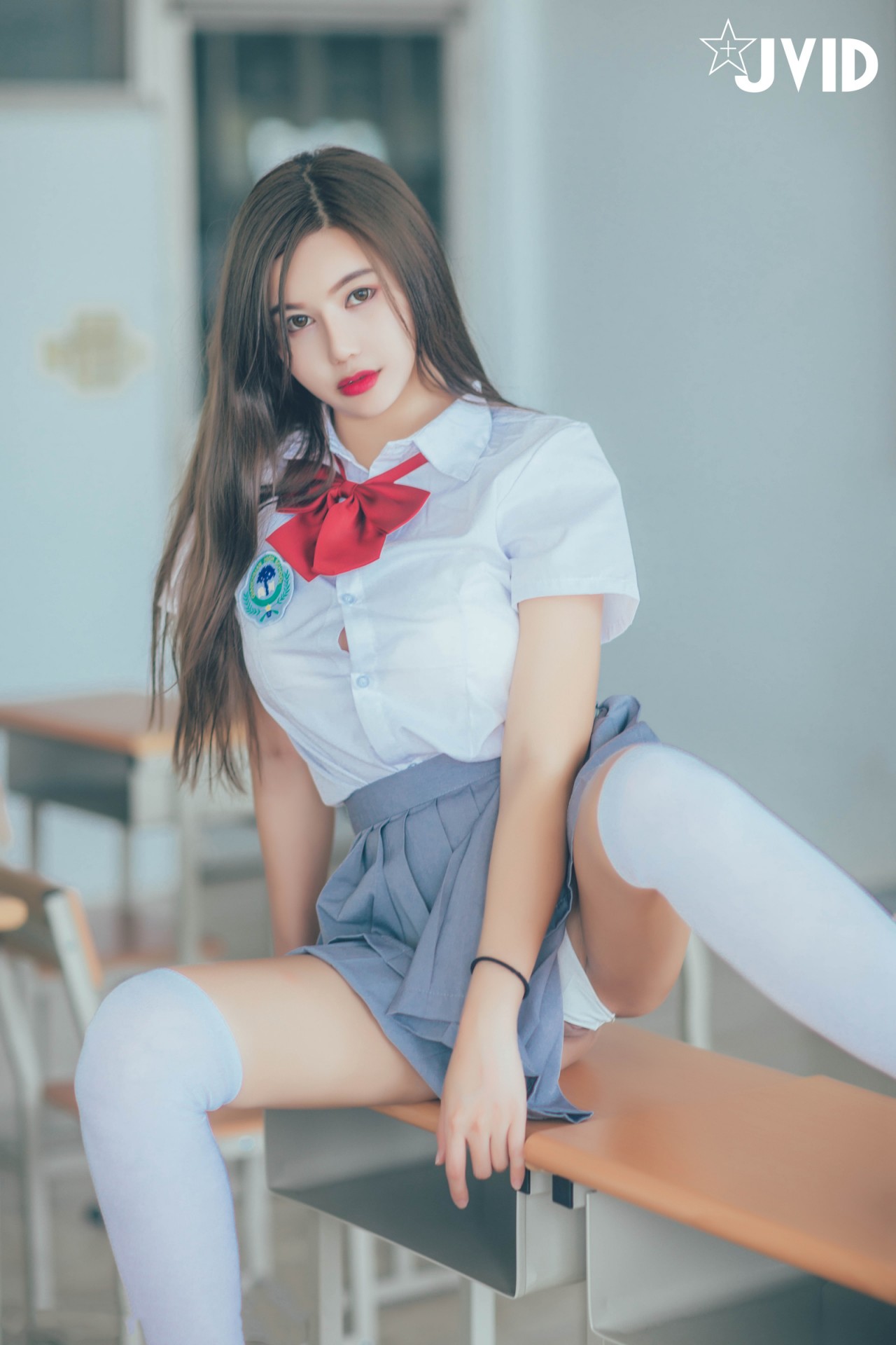 JVID木木森校园系写真，清新和活力气质妹子，千万男人的女神插图7