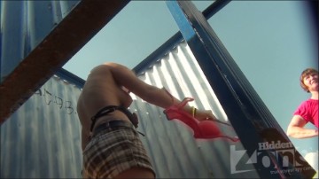 [Image: Voyeur17335150125.jpg]