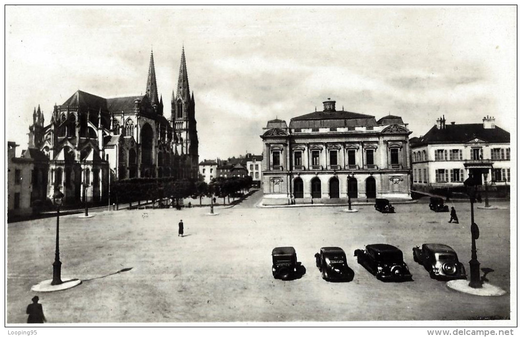 CHOLET-EGLISE-THEATRE-AUTO-VOITURE-CITROEN-PLACE