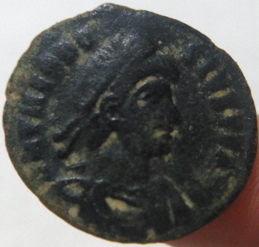 AE2 o Maiorina de Teodosio I. REPARATIO REI PVB. Roma 4-94g-2-4cm