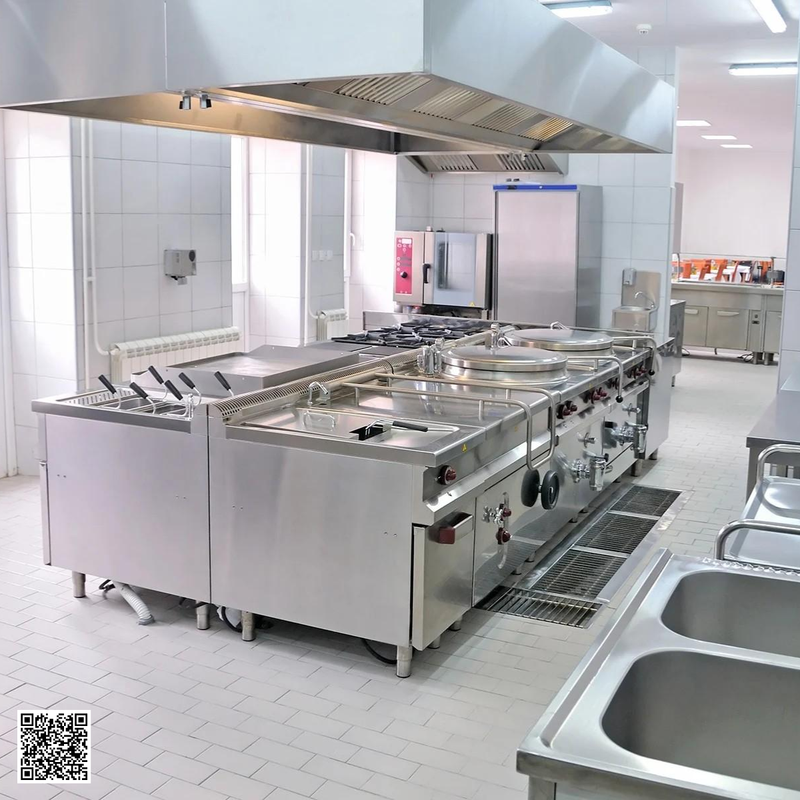 Top Benefits of Buying Through Commercial Equipment Auctions