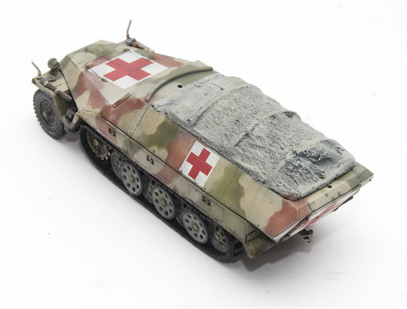 1/72 Hasegawa SdKfz 251/8 Ausf.D (Ambulance) - Ready for Inspection ...