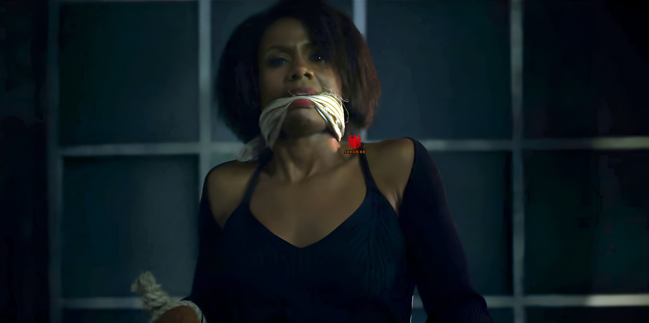 Emayatzy Corinealdi - Reasonable Doubt S01EP9