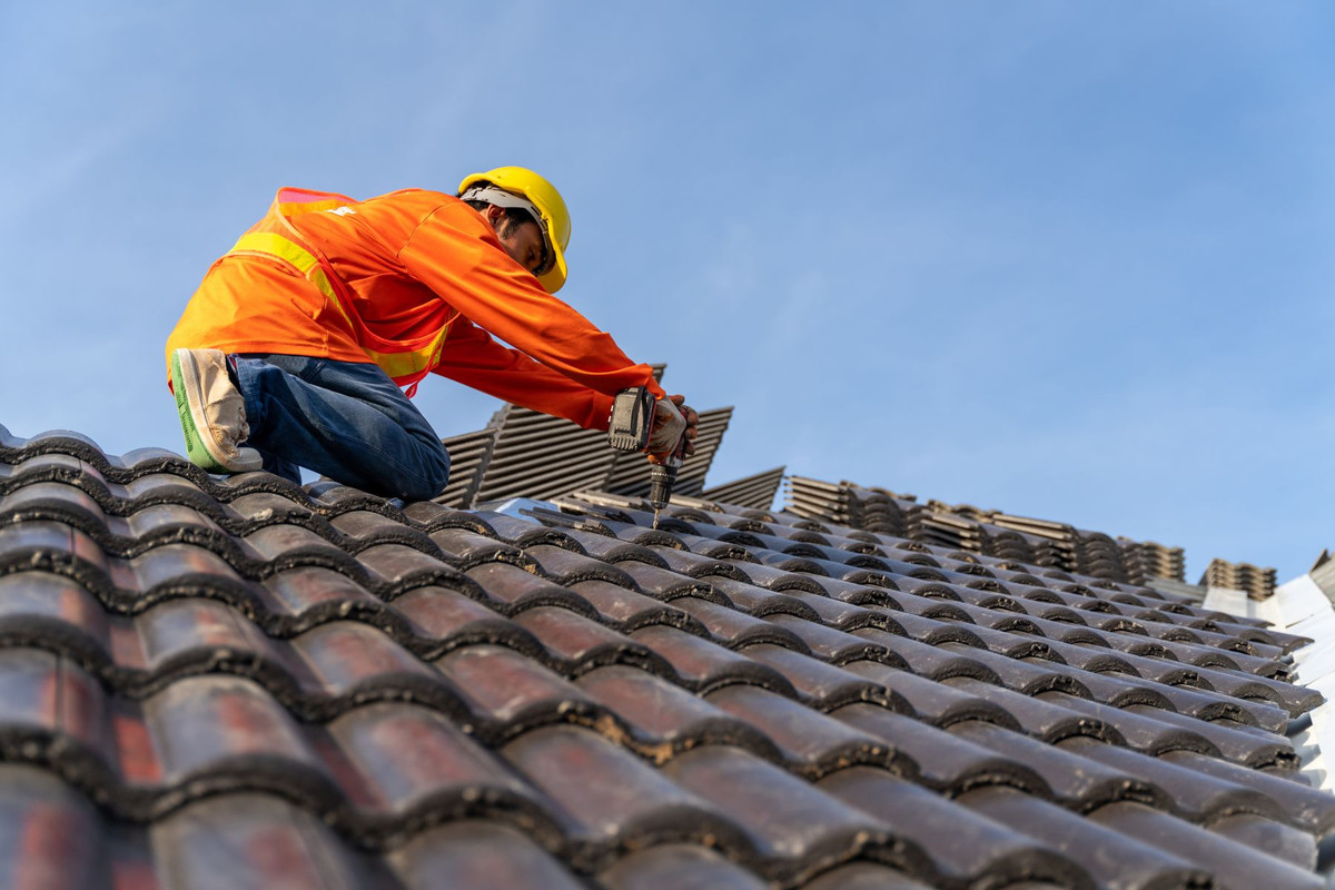 Licensed Roofing Professionals