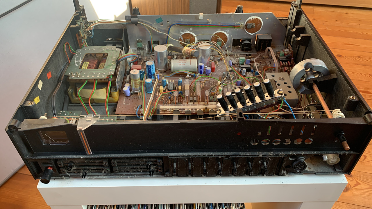 0C818709-4B12-4761-A303-6FABA5BEDF10