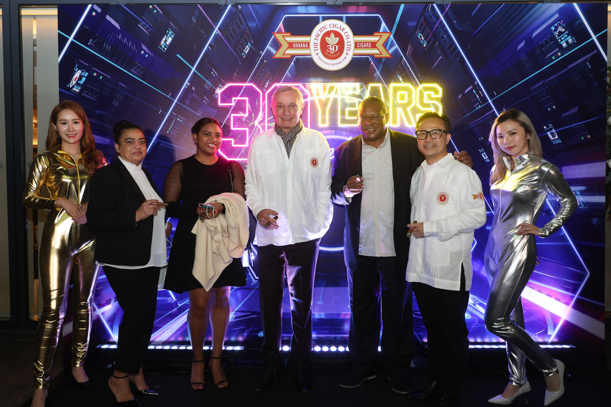Pacific-Cigar-Co.-30th-Anniversary-Party-2048x1365
