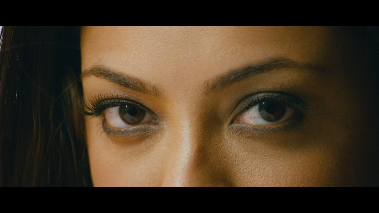 Kajal Aggarwal - Thuppakki - Alaikaa Laikka - BD50.mkv_20210207_234048.492