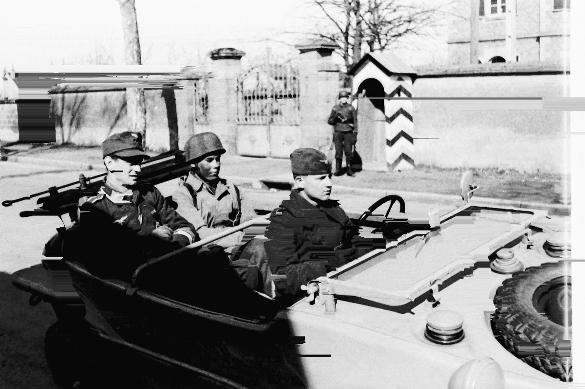 VW Schwimmwagen Fallschirmjäg. Elite PKW KFZ Abz