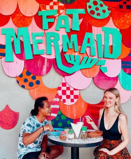 Nur Khamid dan Polly