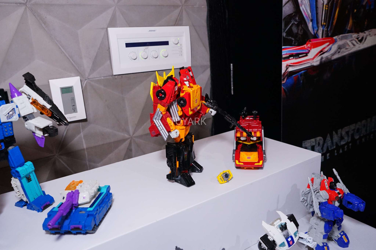 SDCC-2017-Hasbro-Transformers-Thurs-047