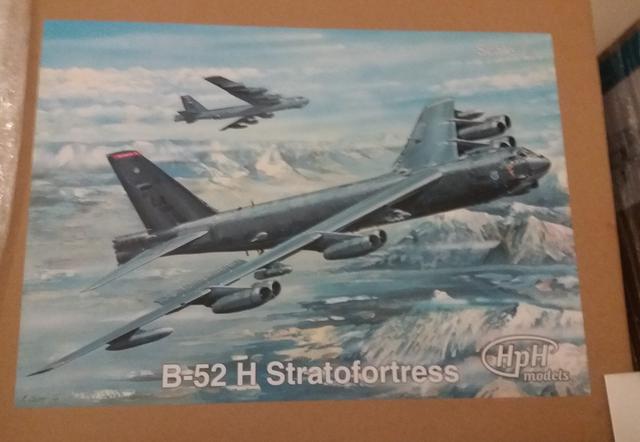 HPH Models - 1 48 B-52 STRATOFORTRESS