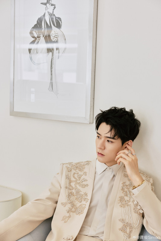 81770656gy1he33e6nedjj25257l2kju.jpg