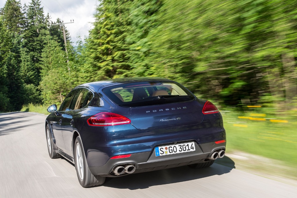 Porsche-Panamera-4S-Executive-test-drive-Drive-my.ru-2013-29а